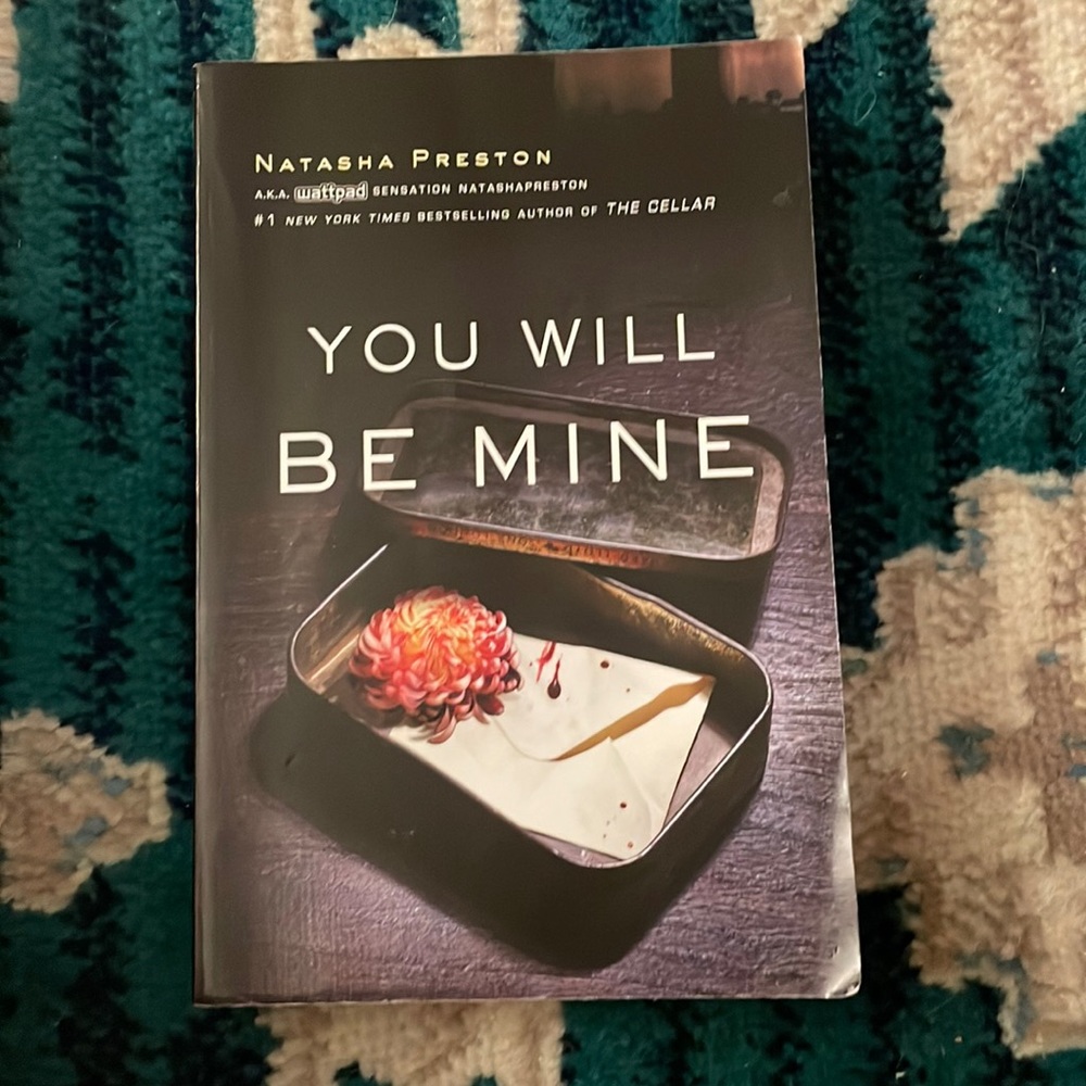 Natasha Preston Book!